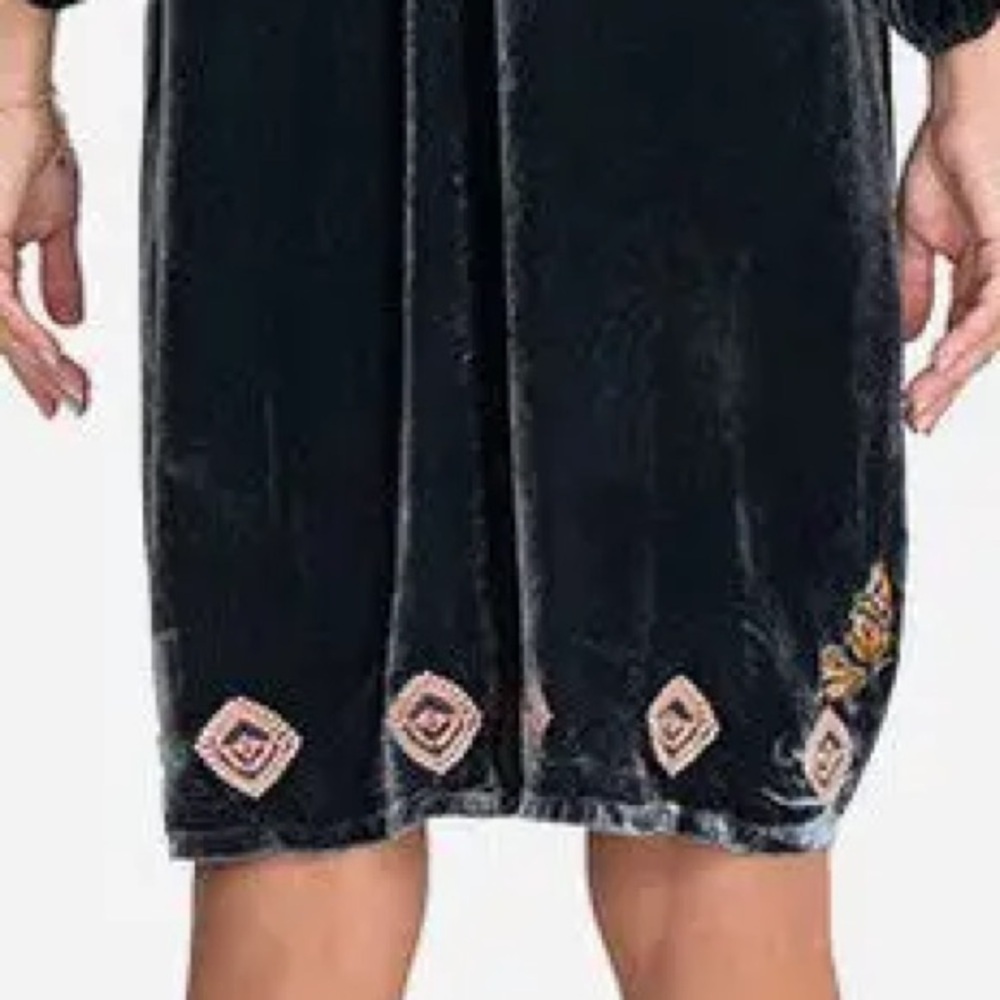 Johnny Was embroidered Selah Celestial Velvet Puff Sleeve Raglan Dress NWT RARE - Picture 16 of 16